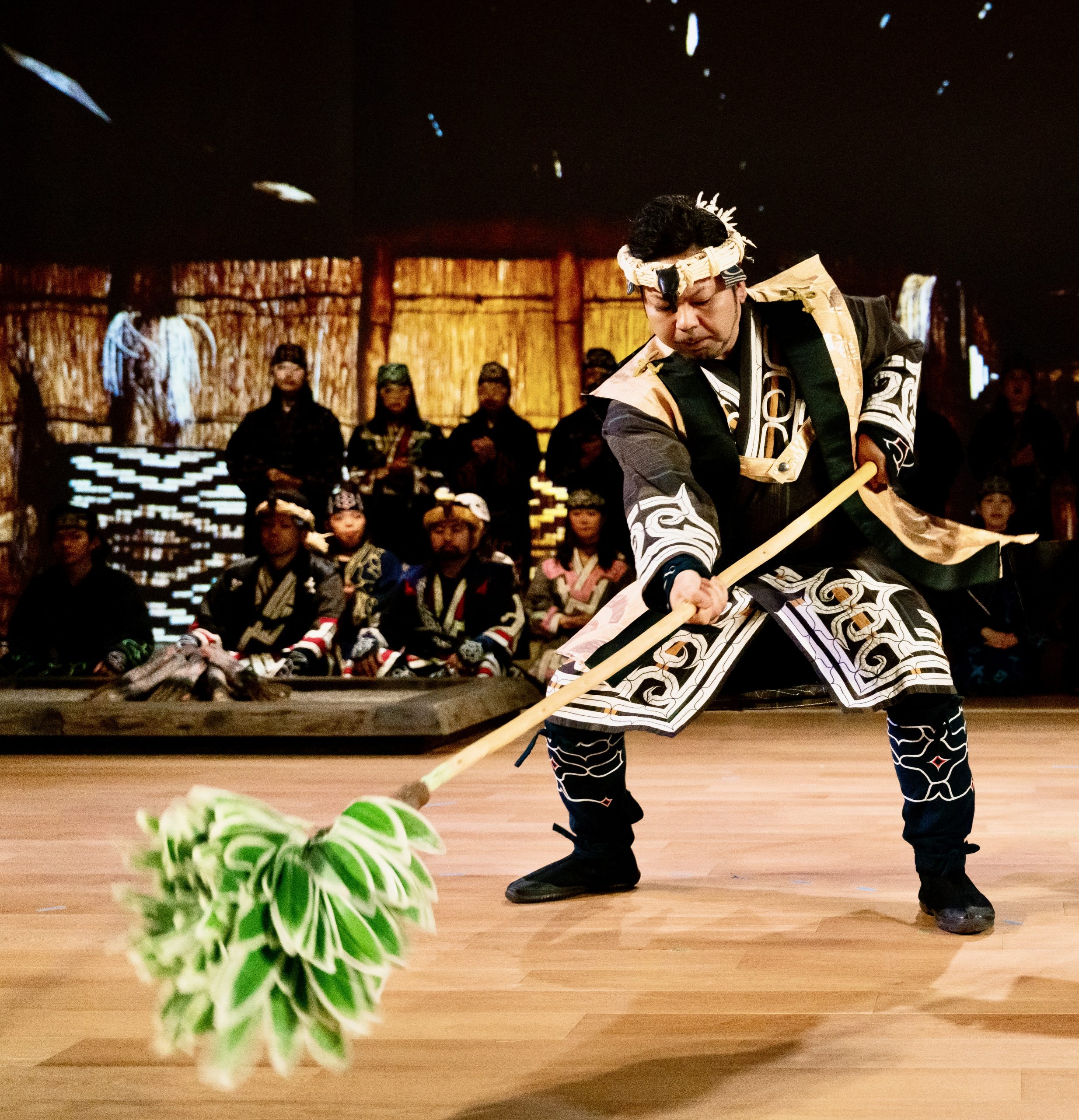 伝統芸能上演 4 1 10 31 ウポポイ 民族共生象徴空間 National Ainu Museum And Park