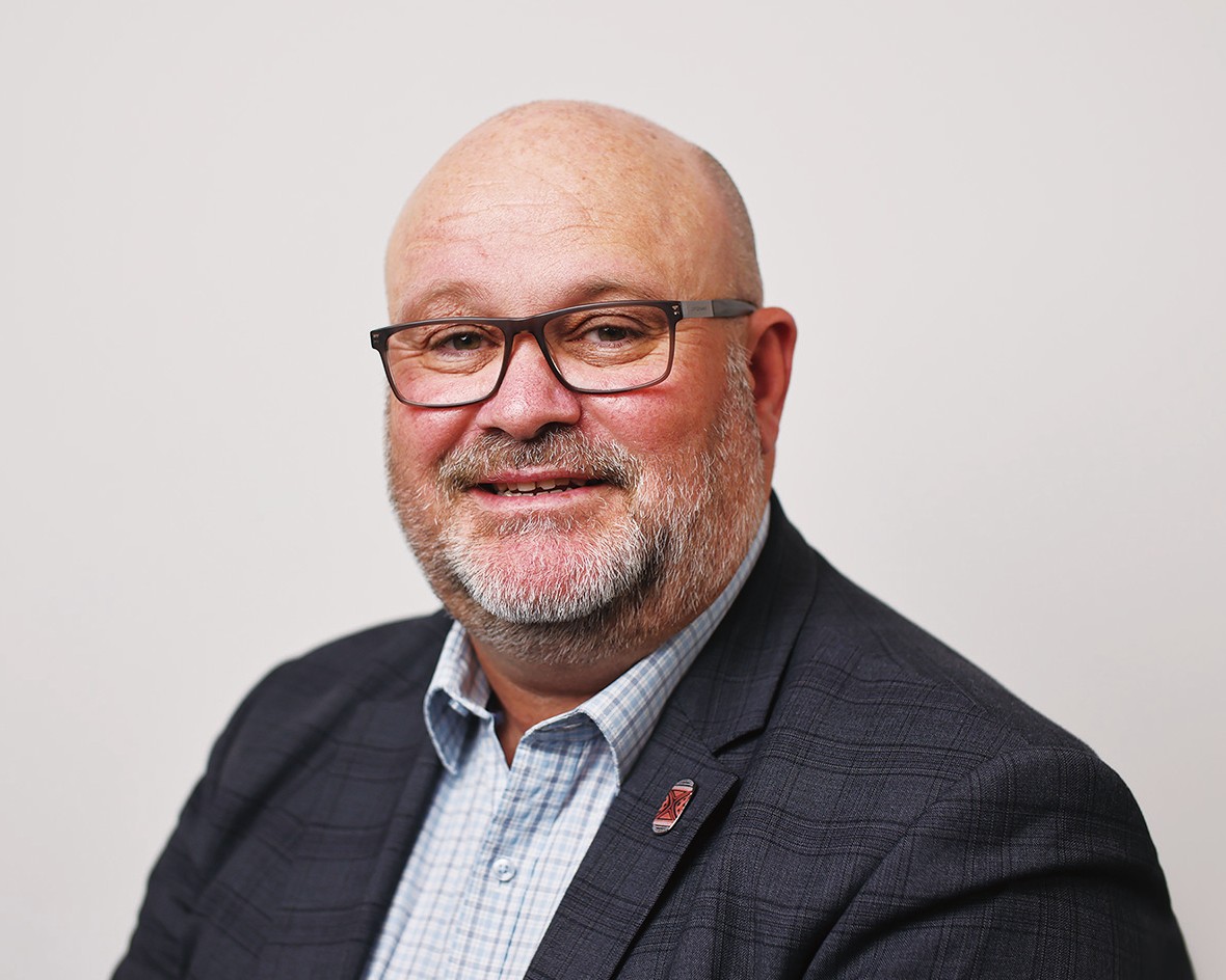 オーストラリア先住民研究所(AIATSIS)、CEO、レナード・ヒル